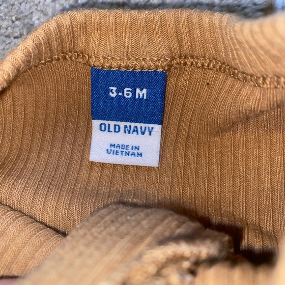 Old Navy Footies Bundle 3-6M - Picture 3 of 6